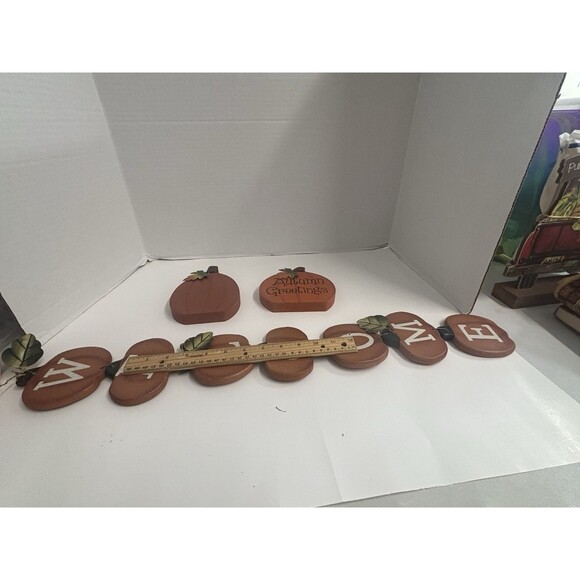 3 Piece Pumpkin Lot Vintage Welcome Sign Free standing Pumpkins - Picture 9 of 9